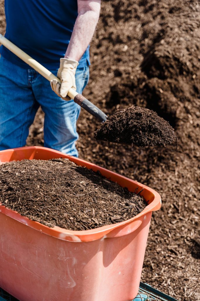 how to set up a compost pile